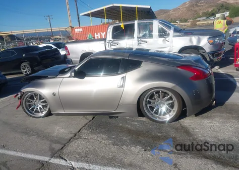 2010 Nissan 370Z z USA, uszkodzony, nr VIN JN1AZ4EH6AM505442